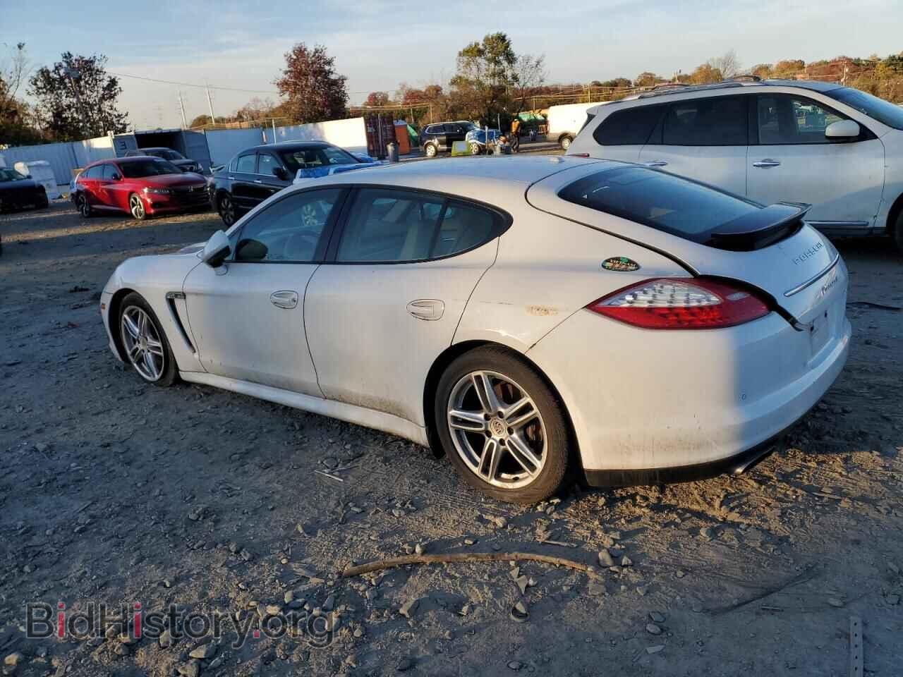 2011 PORSCHE PANAMERA - VIN: WP0AA2A79BL011797 - Photo 2