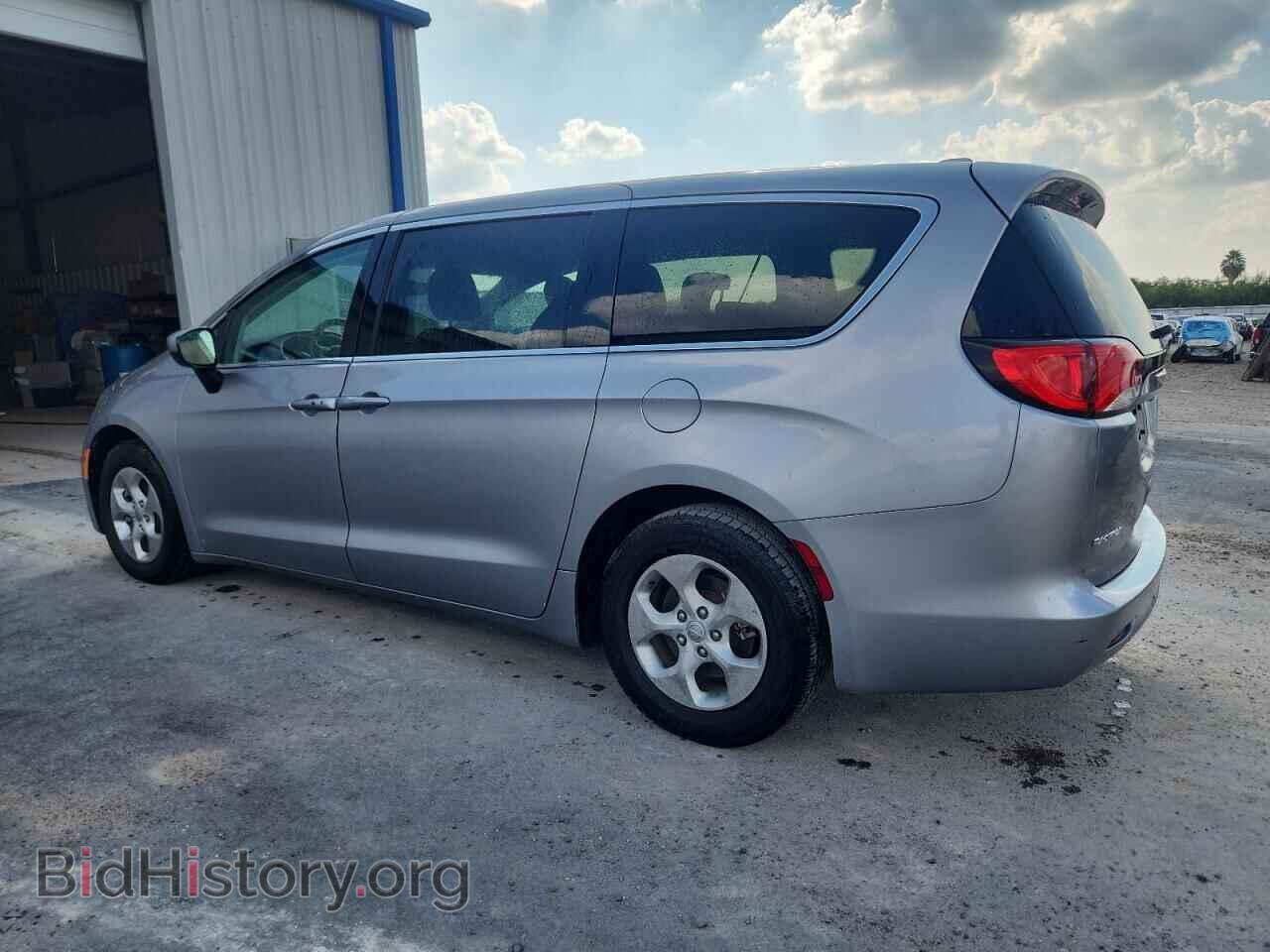 2017 CHRYSLER PACIFICA - VIN: 2C4RC1CGXHR571767 - Фото 2