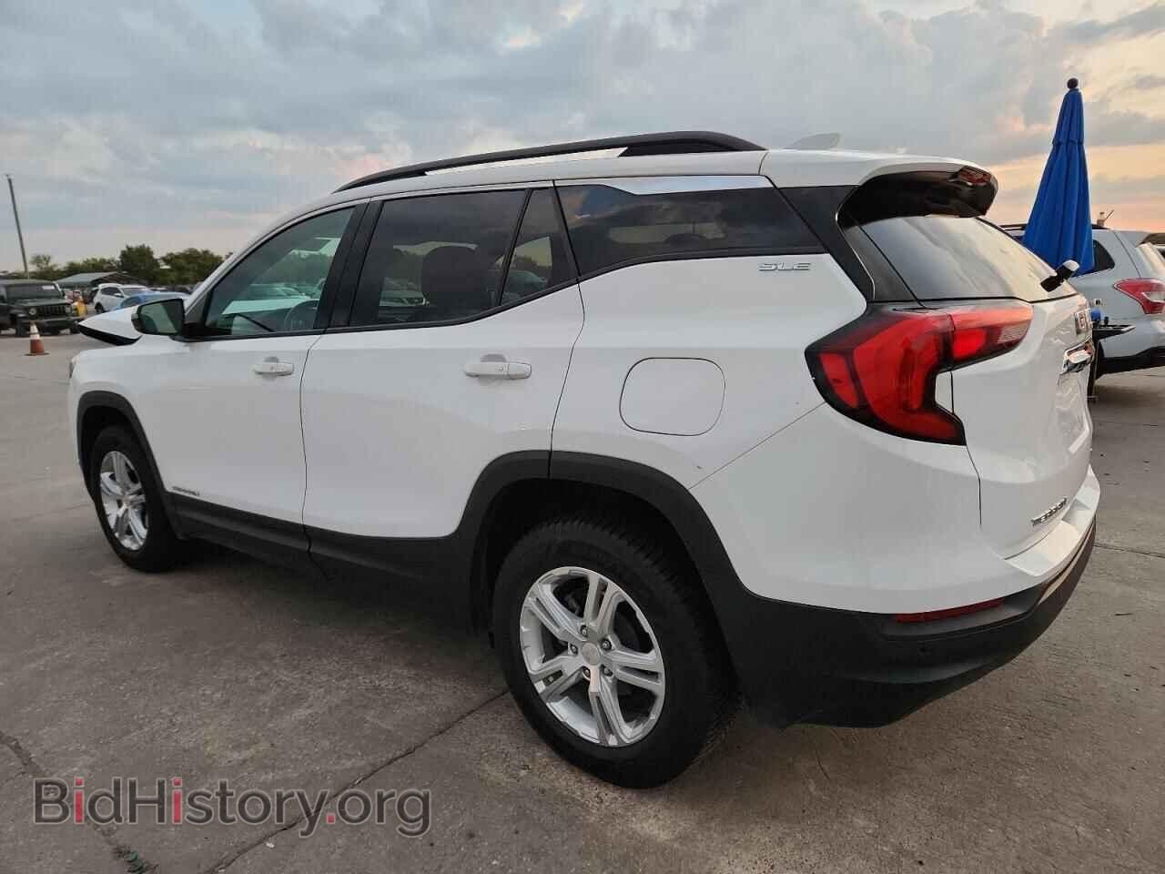 2020 GMC TERRAIN - VIN: 3GKALTEVXLL203457 - Фото 2