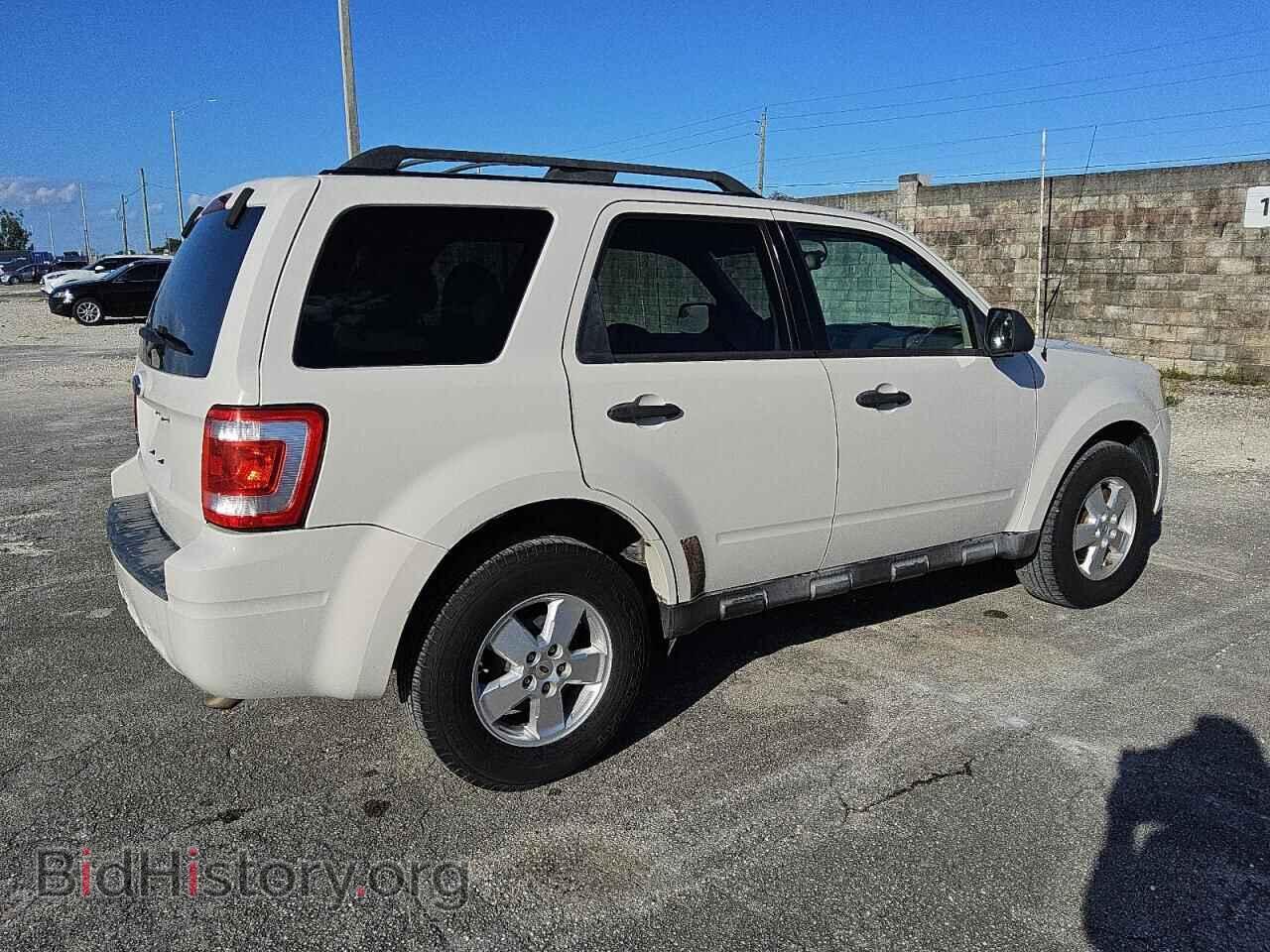 2010 FORD ESCAPE - VIN: 1FMCU9D73AKB52787 - Фото 3
