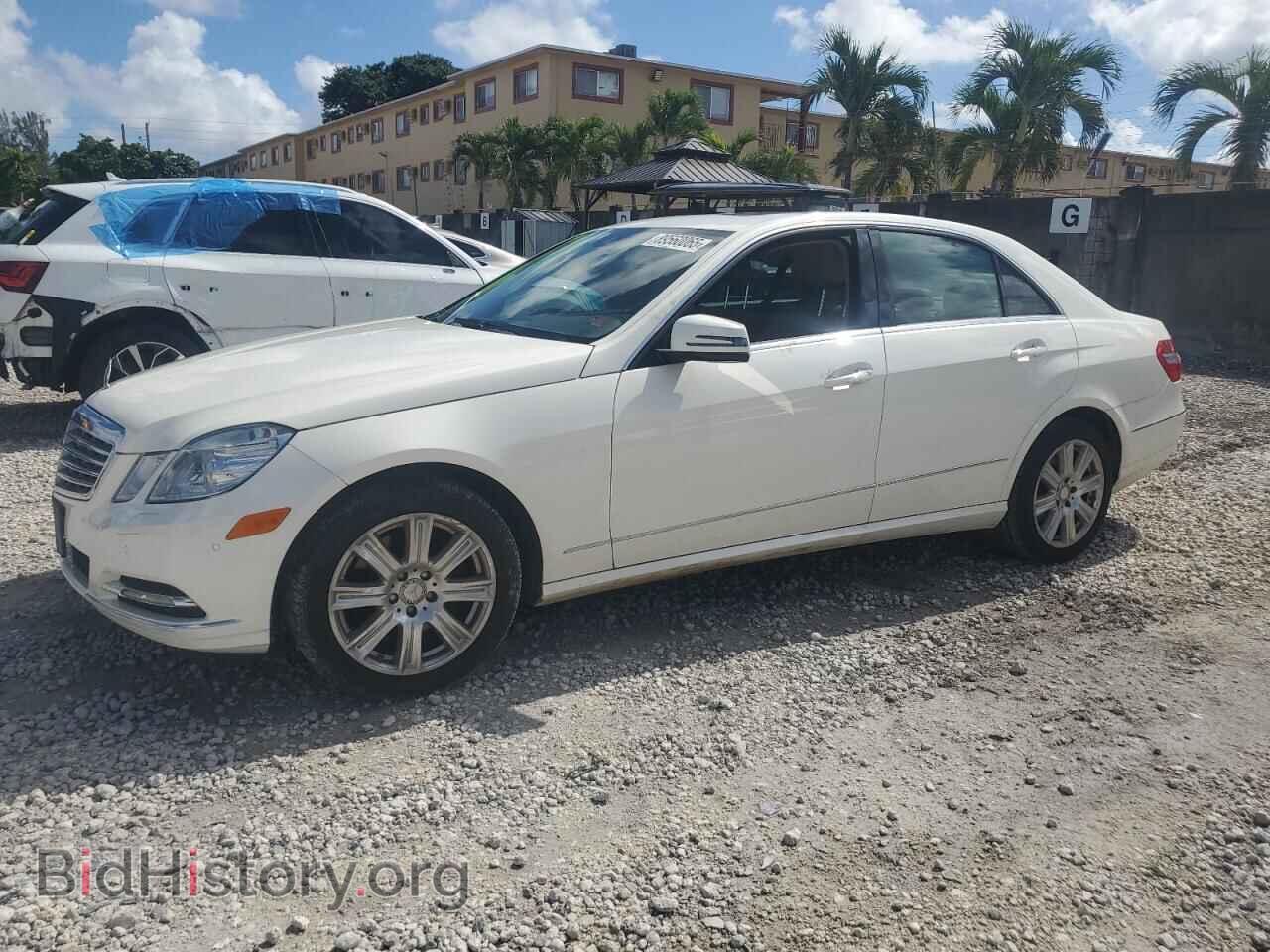 Photo WDDHF5KB7DA748652 - MERCEDES-BENZ E-CLASS 2013