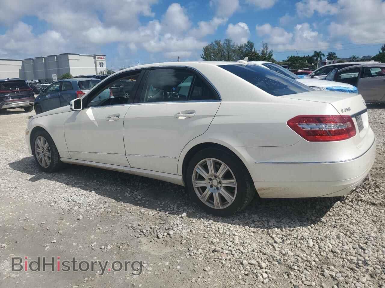 2013 MERCEDES-BENZ E-CLASS - VIN: WDDHF5KB7DA748652 - Фото 2