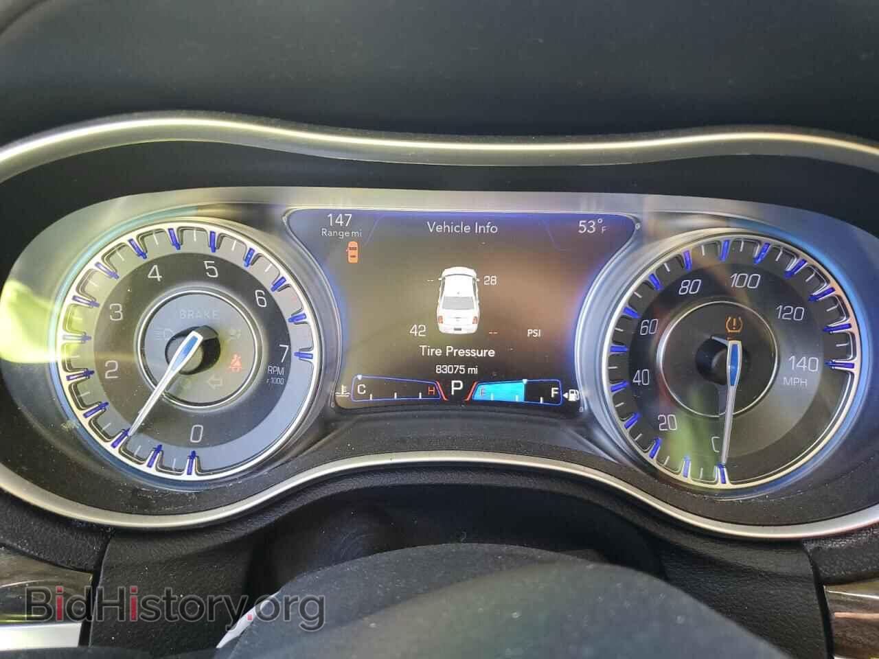 2016 CHRYSLER 300 - VIN: 2C3CCAAG4GH295488 - Фото 9