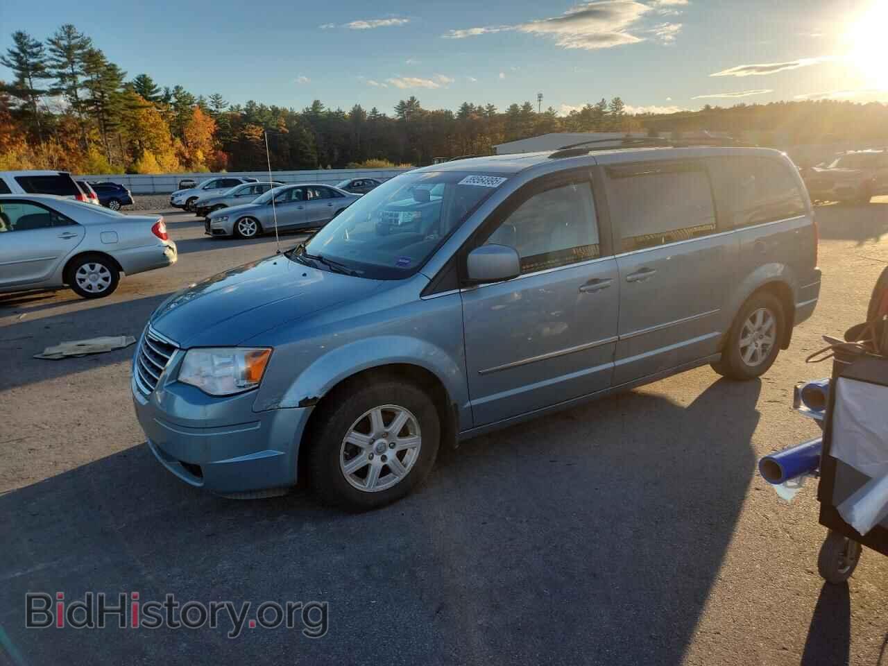 Photo 2A4RR8DX6AR320878 - CHRYSLER MINIVAN 2010