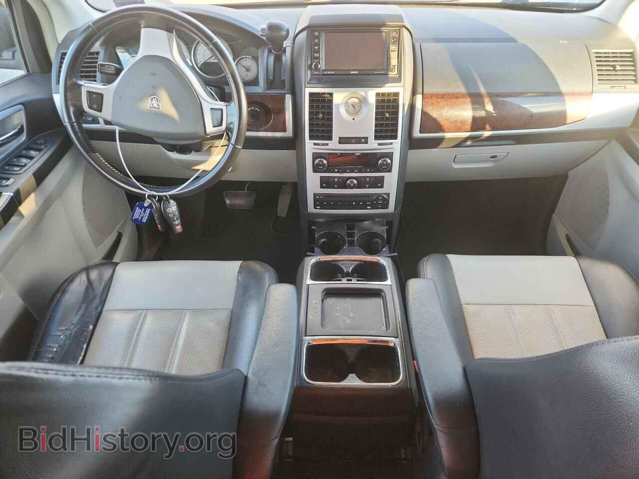 2010 CHRYSLER MINIVAN - VIN: 2A4RR8DX6AR320878 - Photo 8