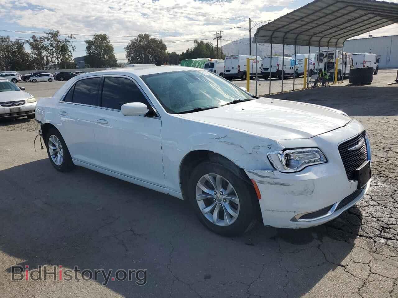 2015 CHRYSLER 300 - VIN: 2C3CCAAG2FH931372 - Фото 4
