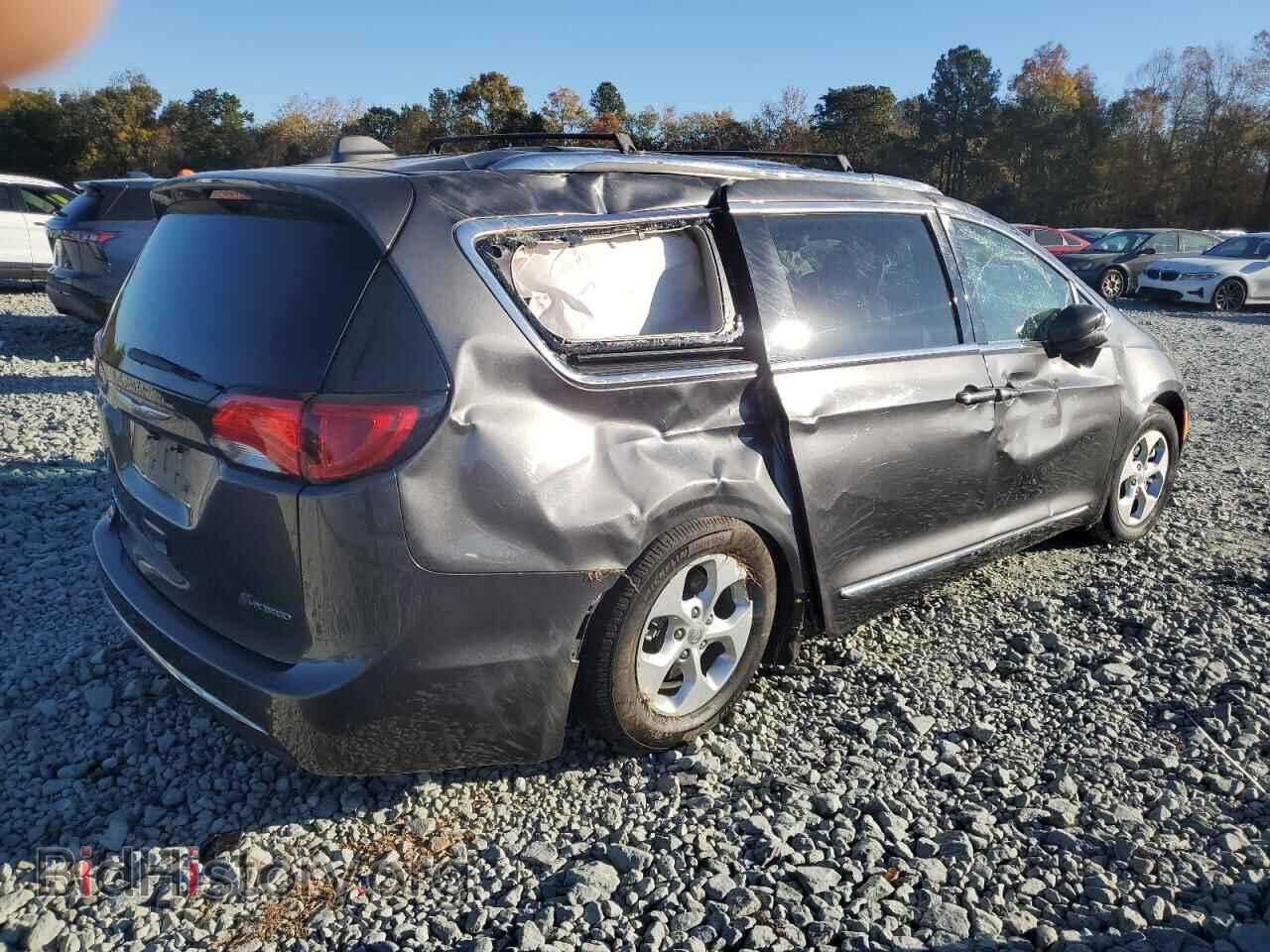 2018 CHRYSLER PACIFICA - VIN: 2C4RC1L76JR105680 - Фото 3