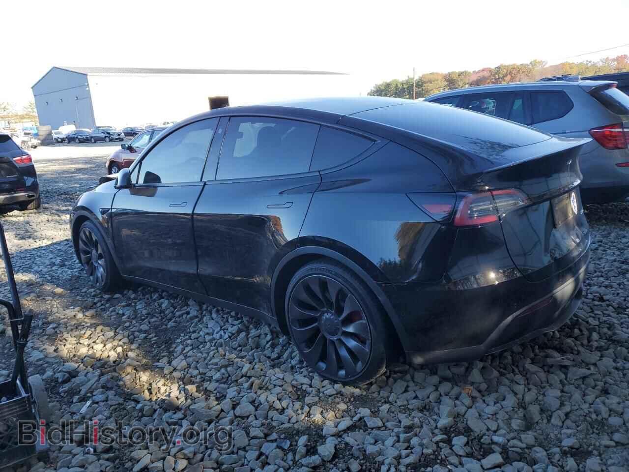 2022 TESLA MODEL Y - VIN: 7SAYGDEF2NF346498 - Photo 2