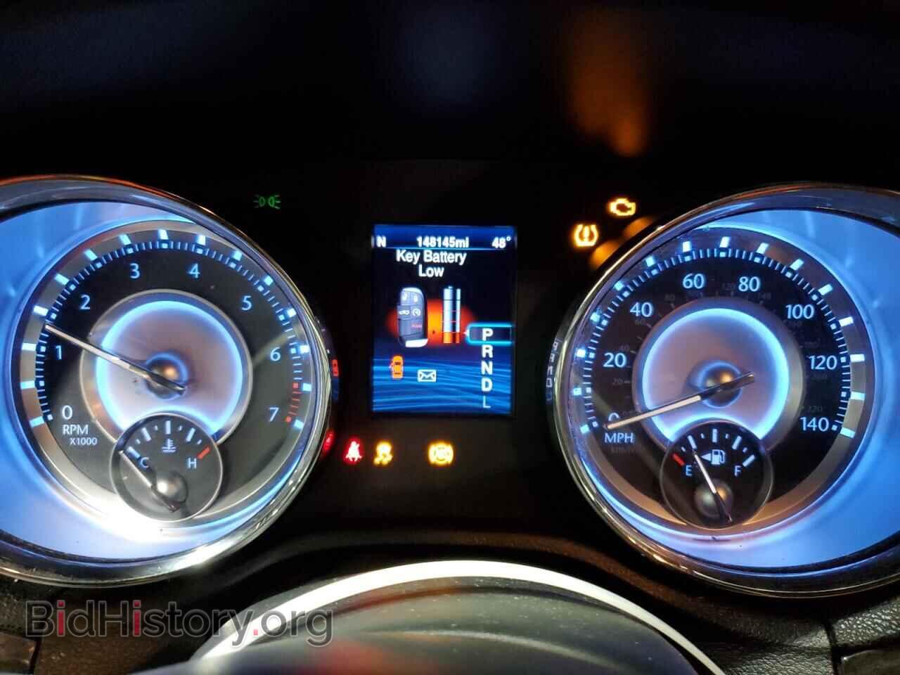 2014 CHRYSLER 300 - VIN: 2C3CCAAG2EH337105 - Фото 9