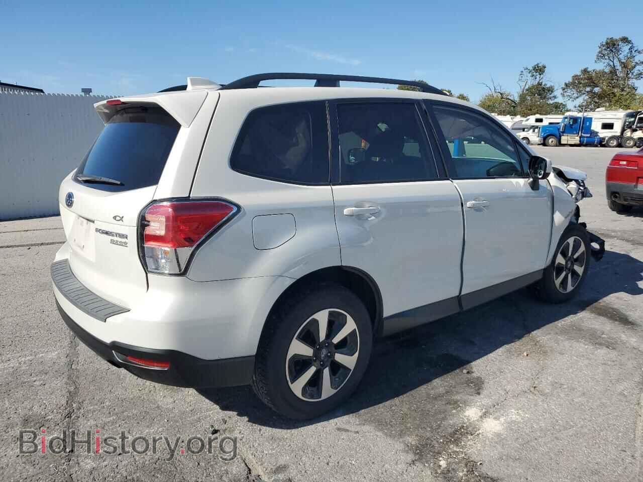 2017 SUBARU FORESTER - VIN: JF2SJAEC5HH458064 - Фото 3