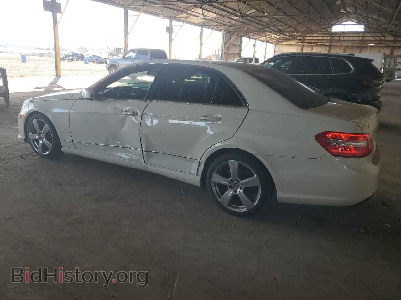 2010 MERCEDES-BENZ E-CLASS - VIN: WDDHF5GB1AA021785 - Фото 2