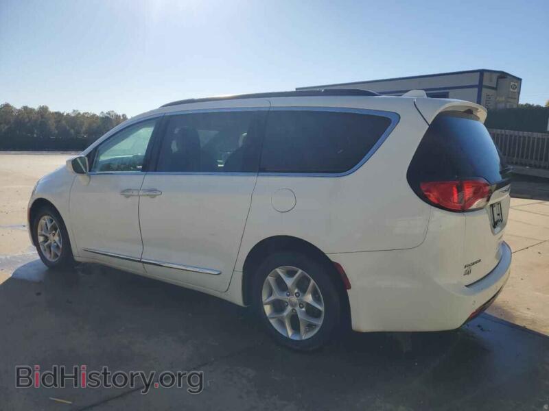 2017 Chrysler PACIFICA (VIN 2C4RC1BG4HR541908) — фото 2 из 13
