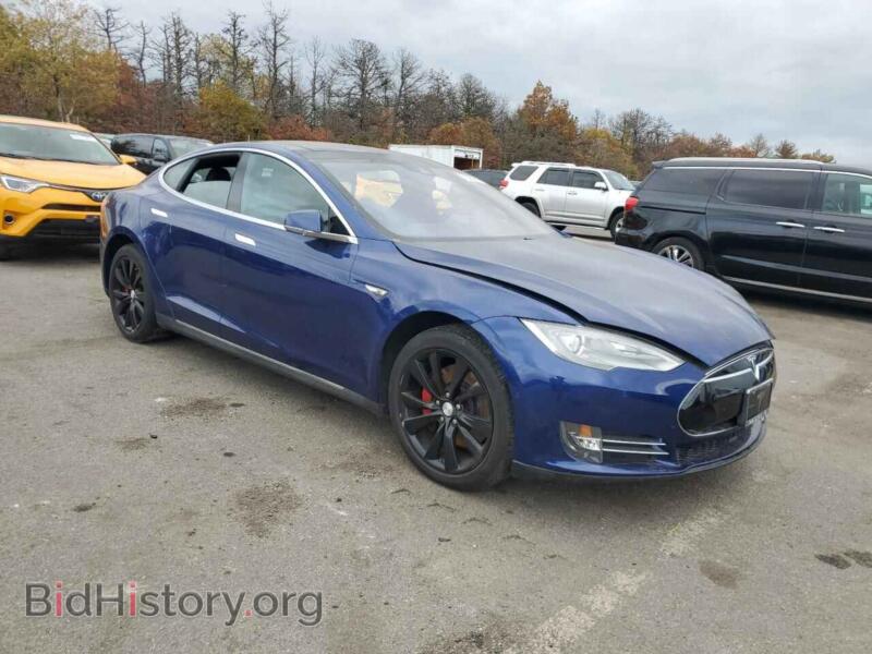 2016 Tesla MODEL S (VIN 5YJSA1E21GF129981) — фото 4 из 12