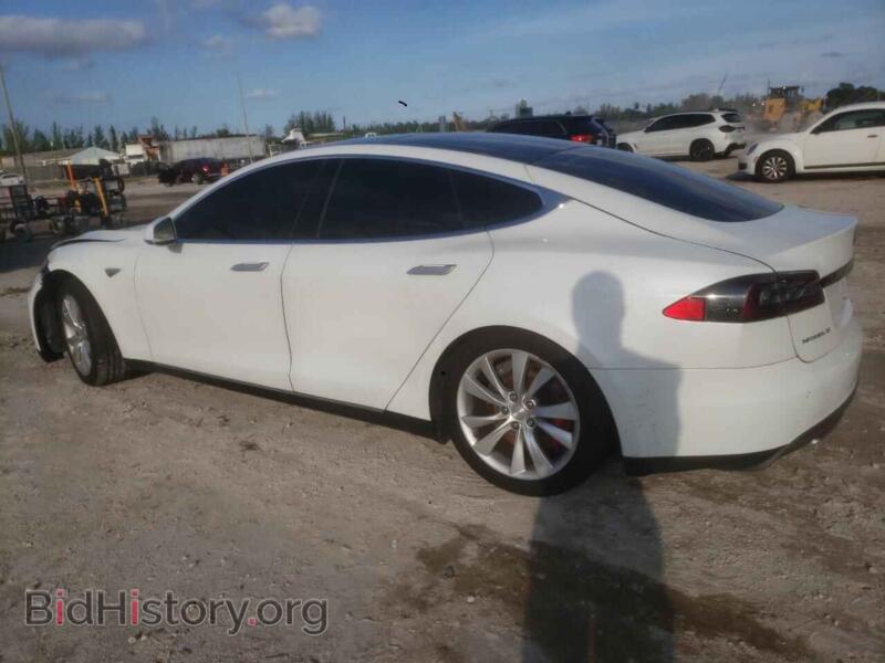 2013 Tesla MODEL S (VIN 5YJSA1DP6DFP20512) — фото 2 из 12