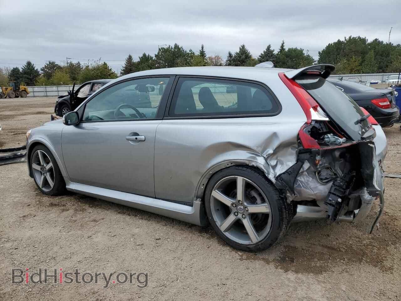 2011 VOLVO C30 - VIN: YV1672MK7B2192547 - Фото 2