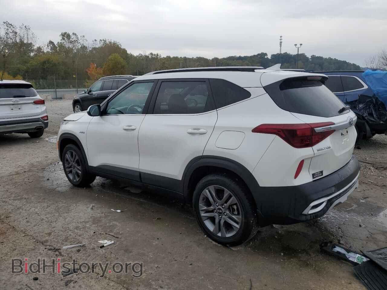 2021 KIA SELTOS - VIN: KNDEUCAAXM7225946 - Фото 2