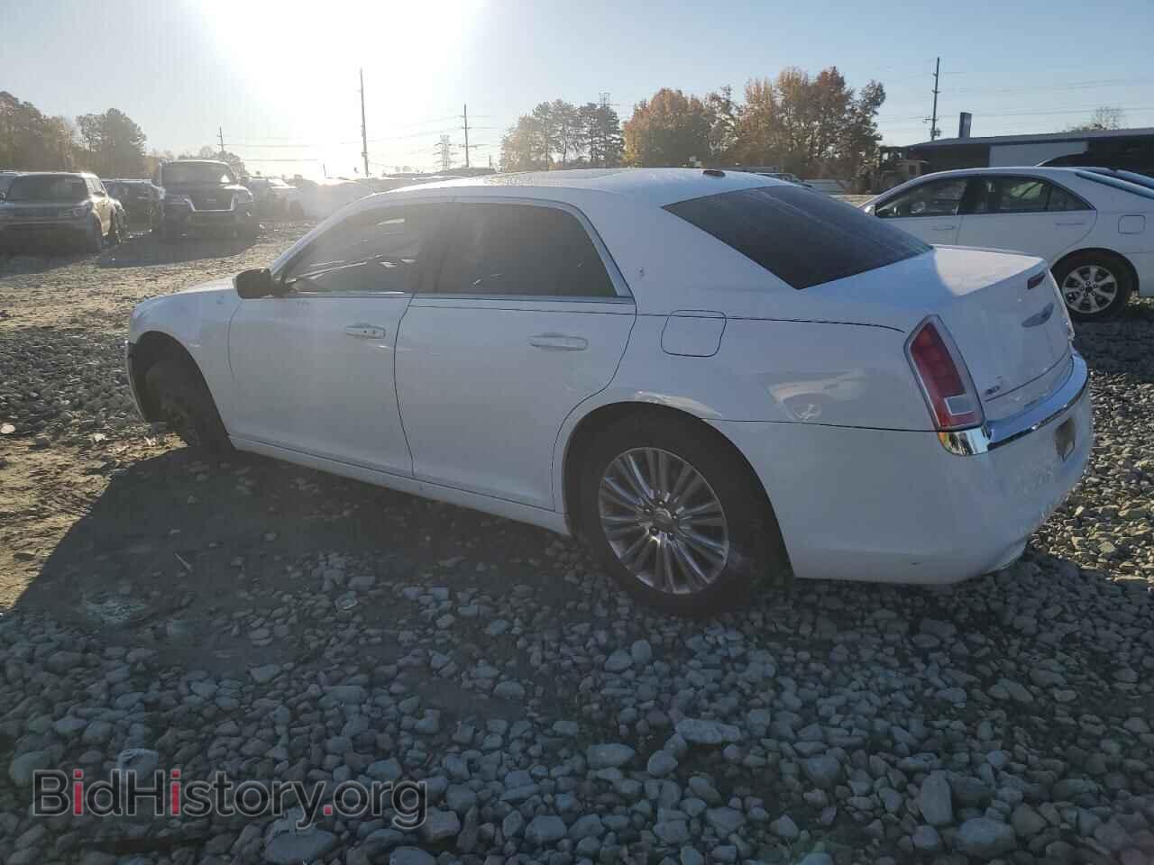 2013 CHRYSLER 300 - VIN: 2C3CCARG1DH505853 - Фото 2