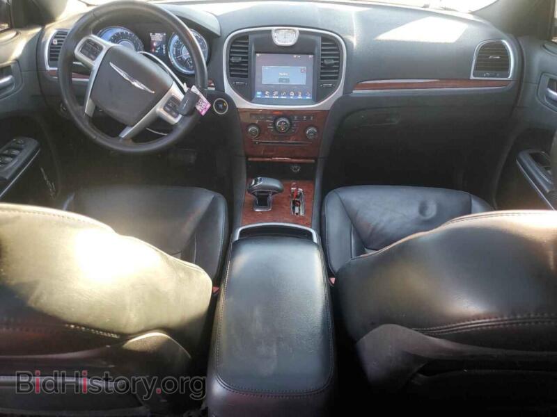 2013 Chrysler 300 (VIN 2C3CCARG1DH505853) — фото 8 из 12