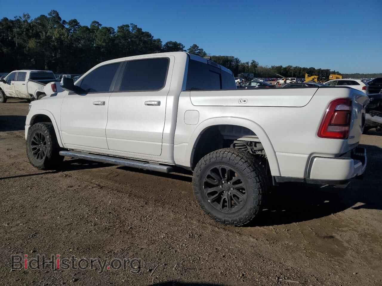 2021 RAM 1500 - VIN: 1C6SRFJT0MN806544 - Фото 2