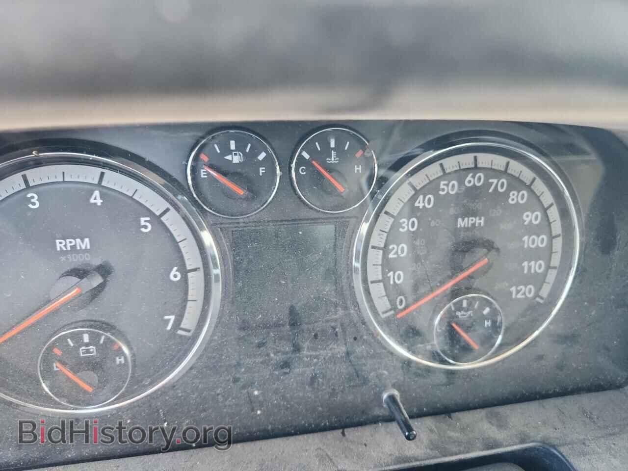 2009 DODGE All Models - VIN: 1D3HV18T49S800740 - Фото 9