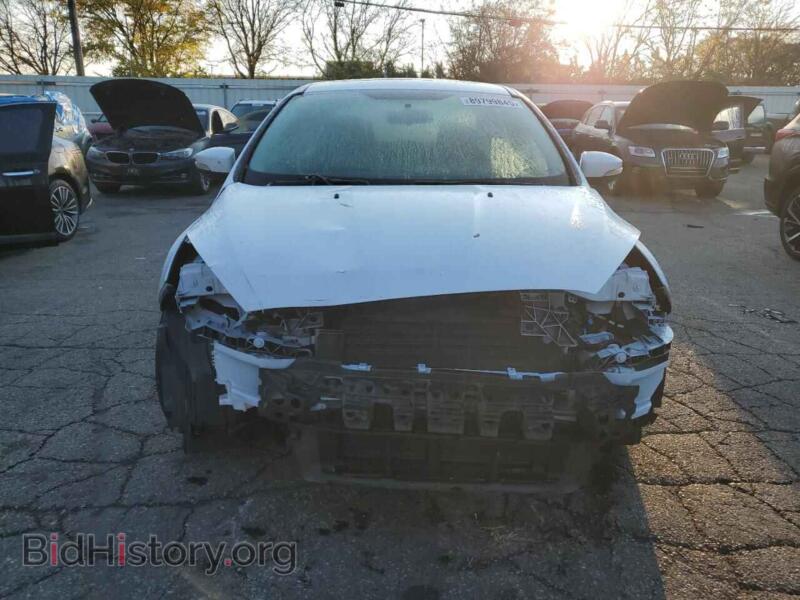 2016 Ford FOCUS (VIN 1FADP3F26GL386865) — photo 5 of 12