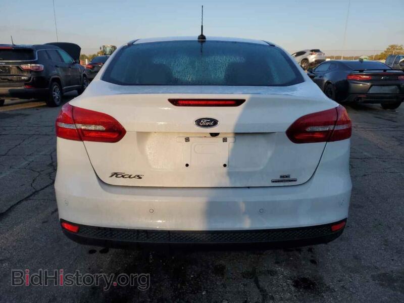 2016 Ford FOCUS (VIN 1FADP3F26GL386865) — photo 6 of 12