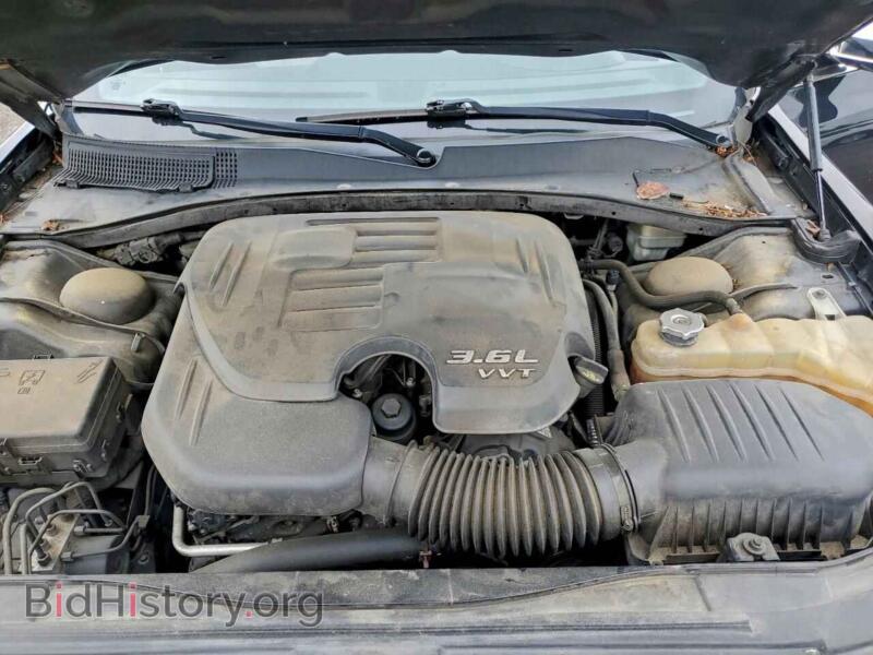 2013 Chrysler 300 (VIN 2C3CCAAG6DH697850) — photo 11 of 14