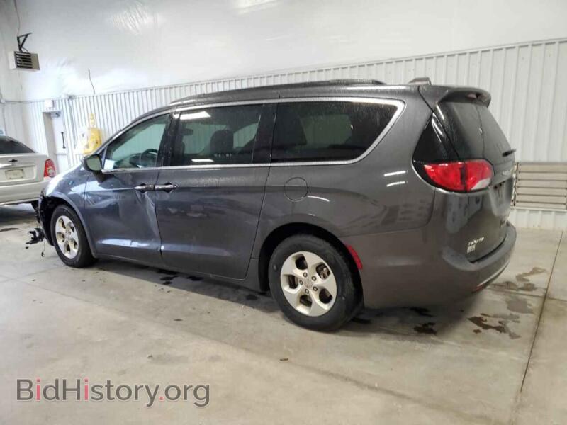 2017 Chrysler PACIFICA (VIN 2C4RC1L71HR765362) — фото 2 из 13