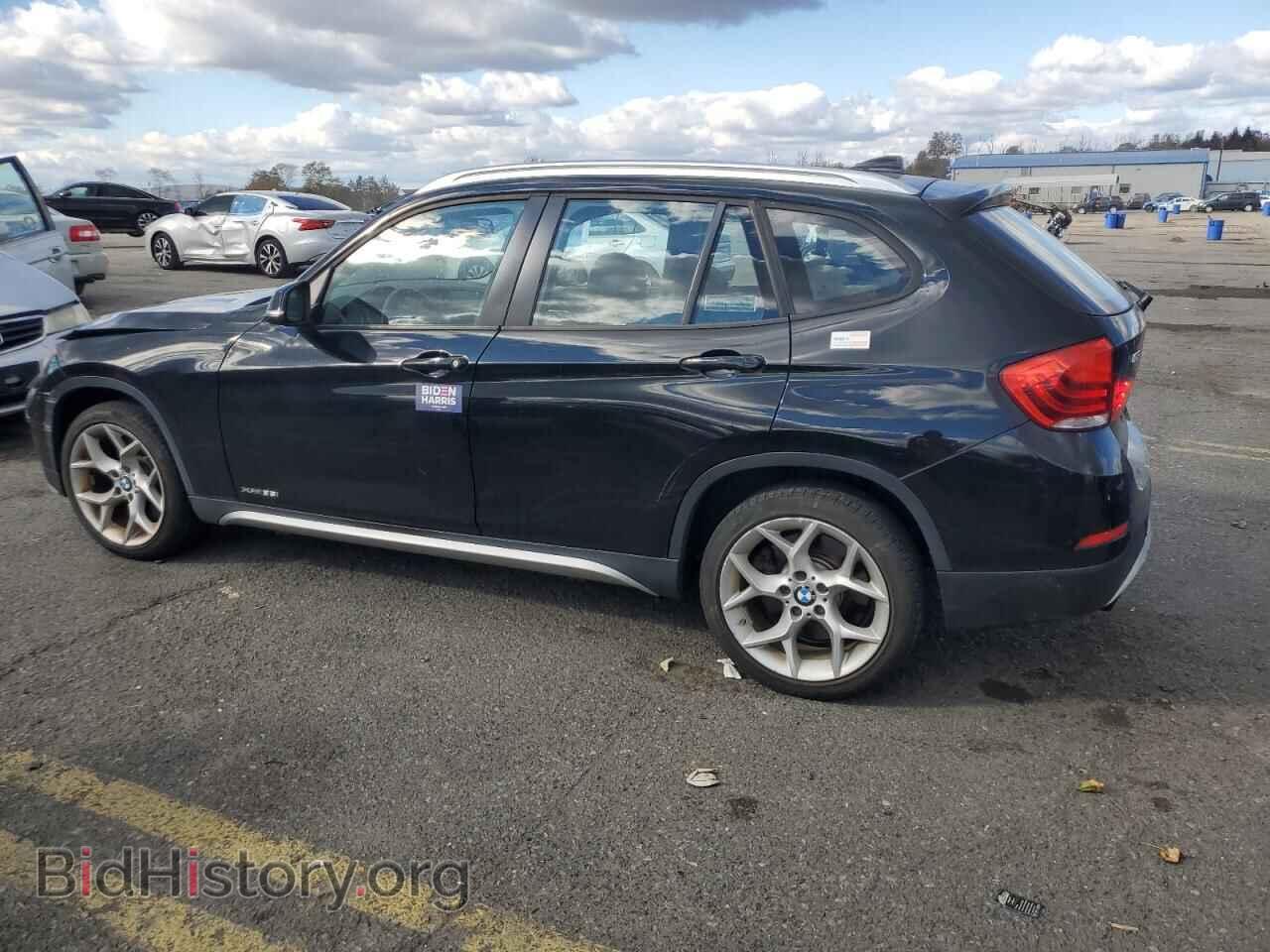2015 BMW X1 - VIN: WBAVM5C57FVV94271 - Фото 2