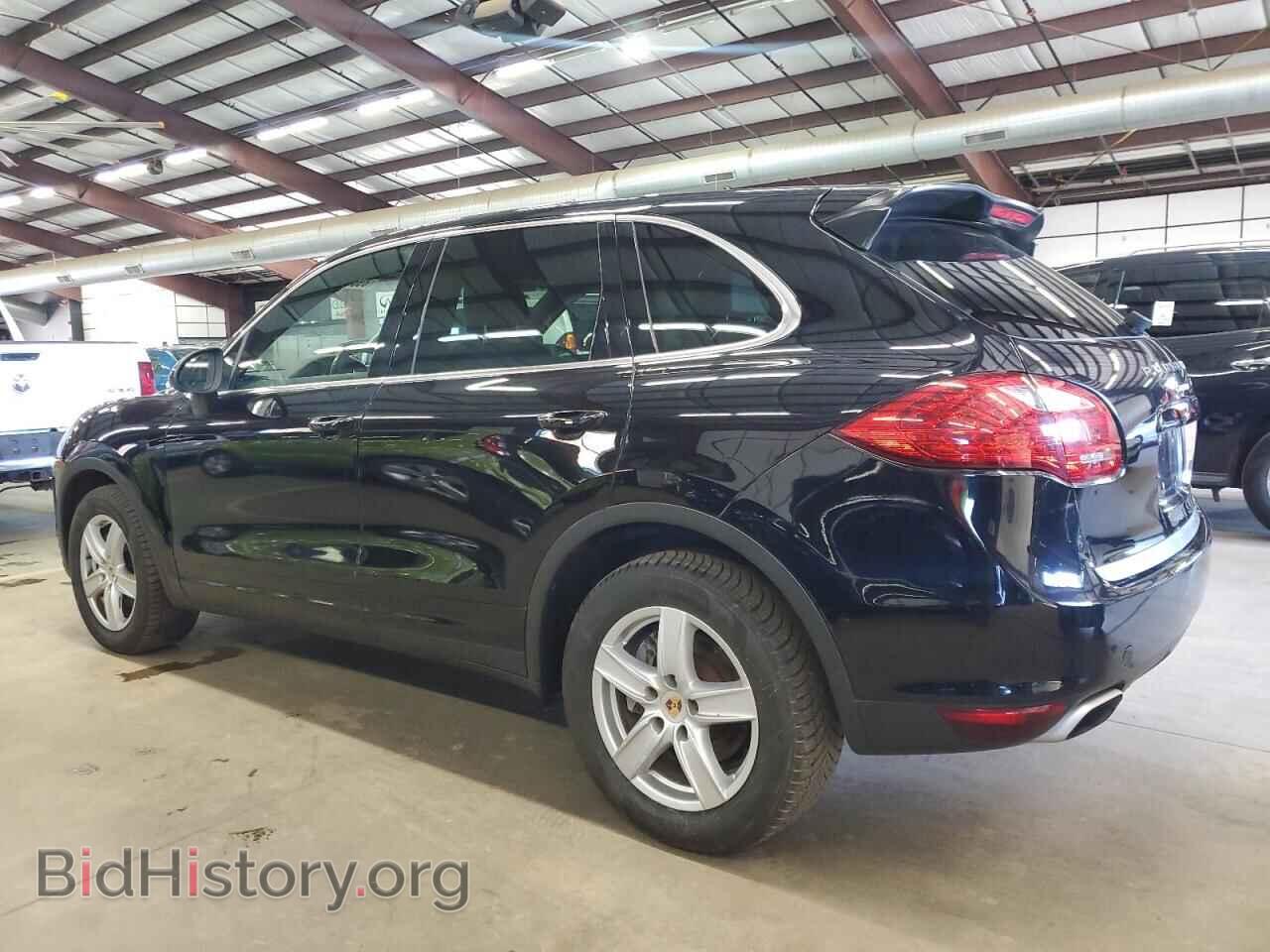 2011 PORSCHE CAYENNE - VIN: WP1AA2A23BLA04945 - Фото 2