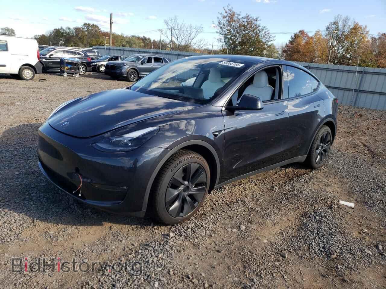 Фотография 7SAYGAEE2RF177790 - TESLA MODEL Y 2024