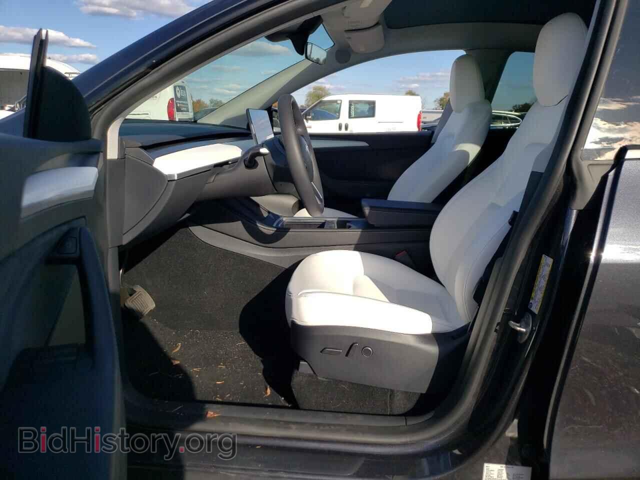 2024 TESLA MODEL Y - VIN: 7SAYGAEE2RF177790 - Фото 7