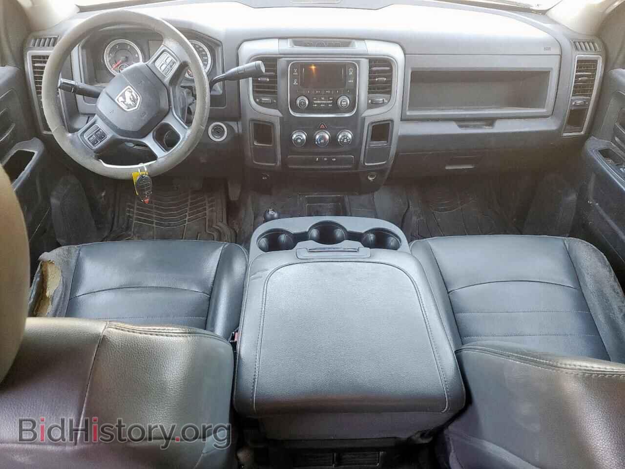 2017 RAM All Models - VIN: 3C6UR5HL8HG570796 - Photo 8