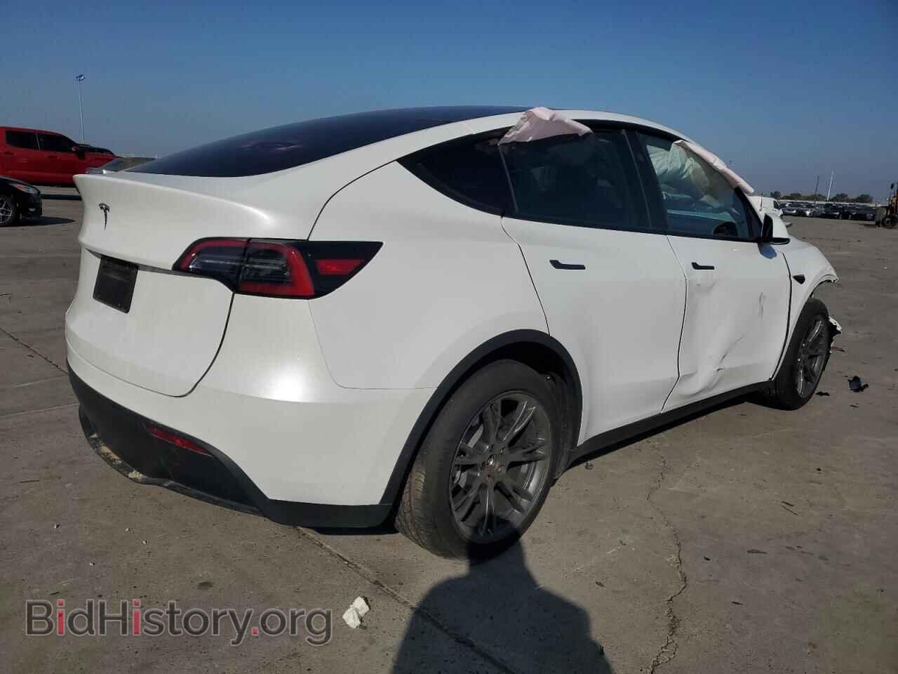 2024 TESLA MODEL Y - VIN: 7SAYGDED4RF184698 - Photo 3