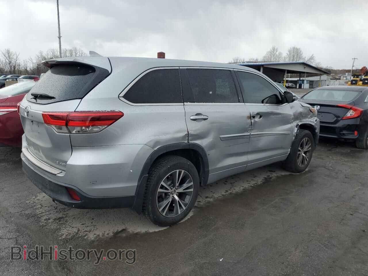 2017 TOYOTA HIGHLANDER - VIN: 5TDBZRFH2HS446451 - Фото 3