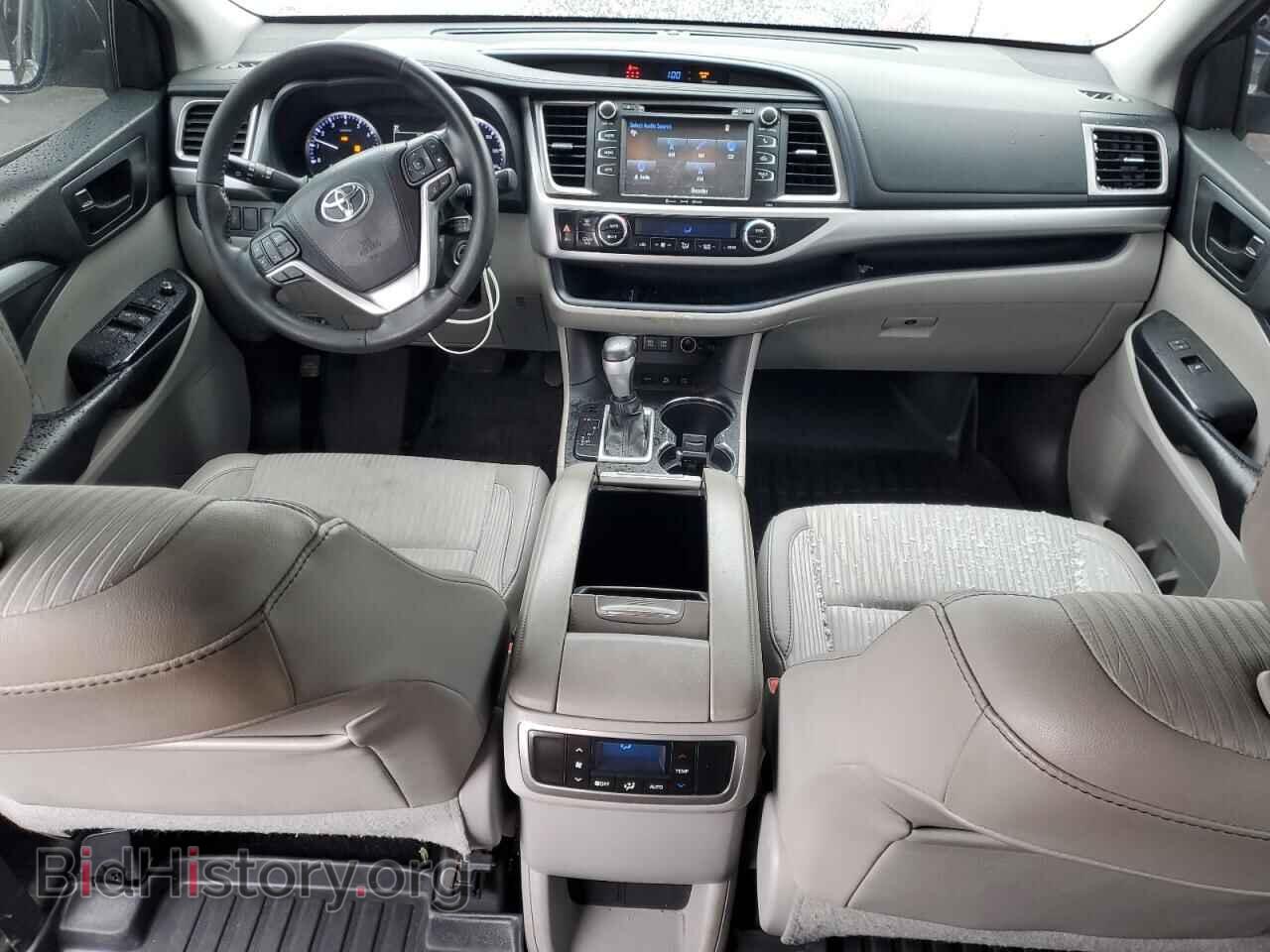 2017 TOYOTA HIGHLANDER - VIN: 5TDBZRFH2HS446451 - Фото 8
