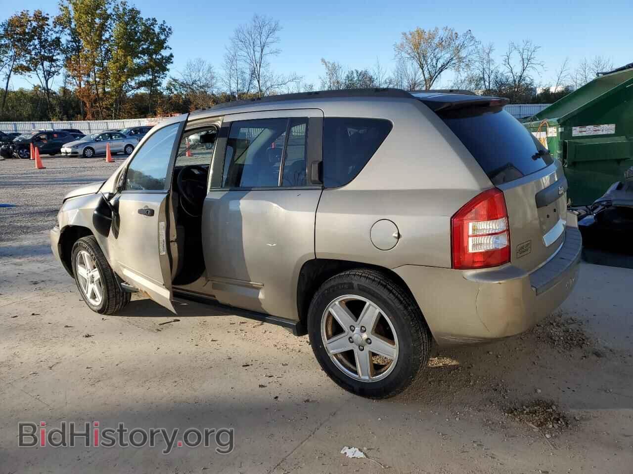 2009 JEEP COMPASS - VIN: 1J8FT47B49D140485 - Фото 2