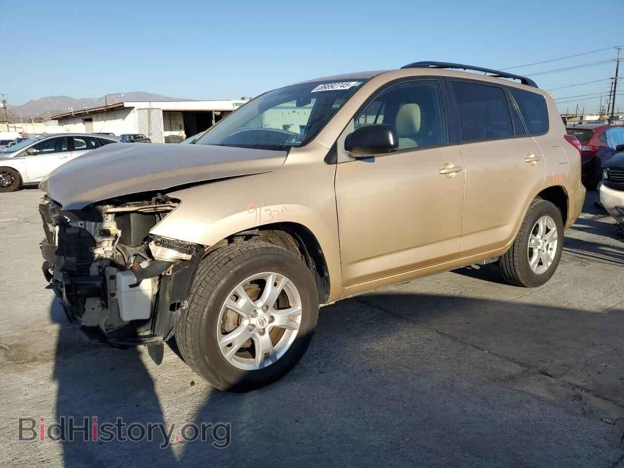 Фотография 2T3BF4DV8BW100334 - TOYOTA RAV4 2011