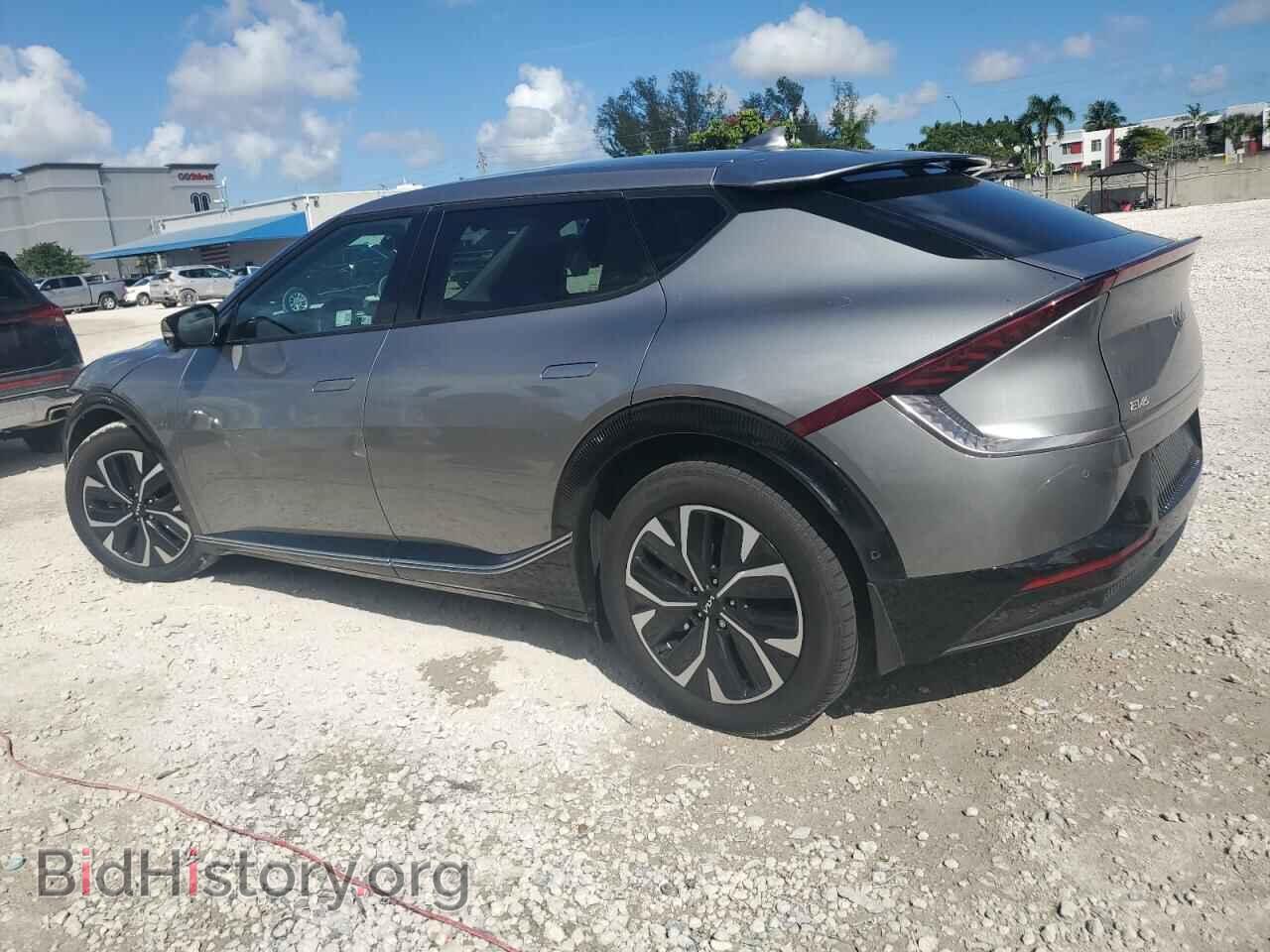 2022 KIA EV6 LIGHT - VIN: KNDC3DLC8N5077954 - Photo 2