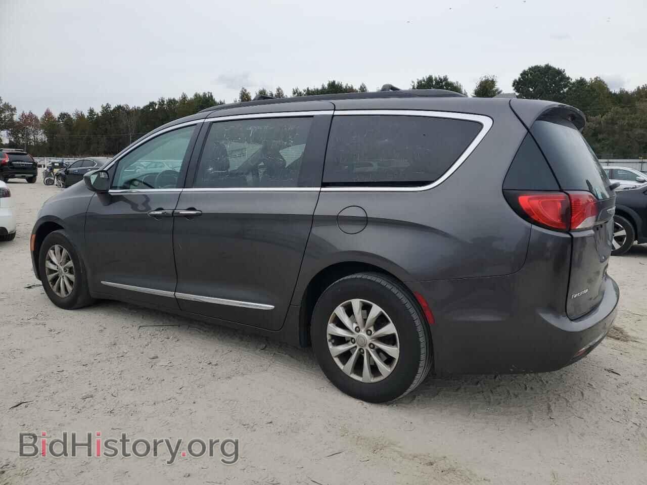 2017 CHRYSLER PACIFICA - VIN: 2C4RC1BG3HR559266 - Фото 2