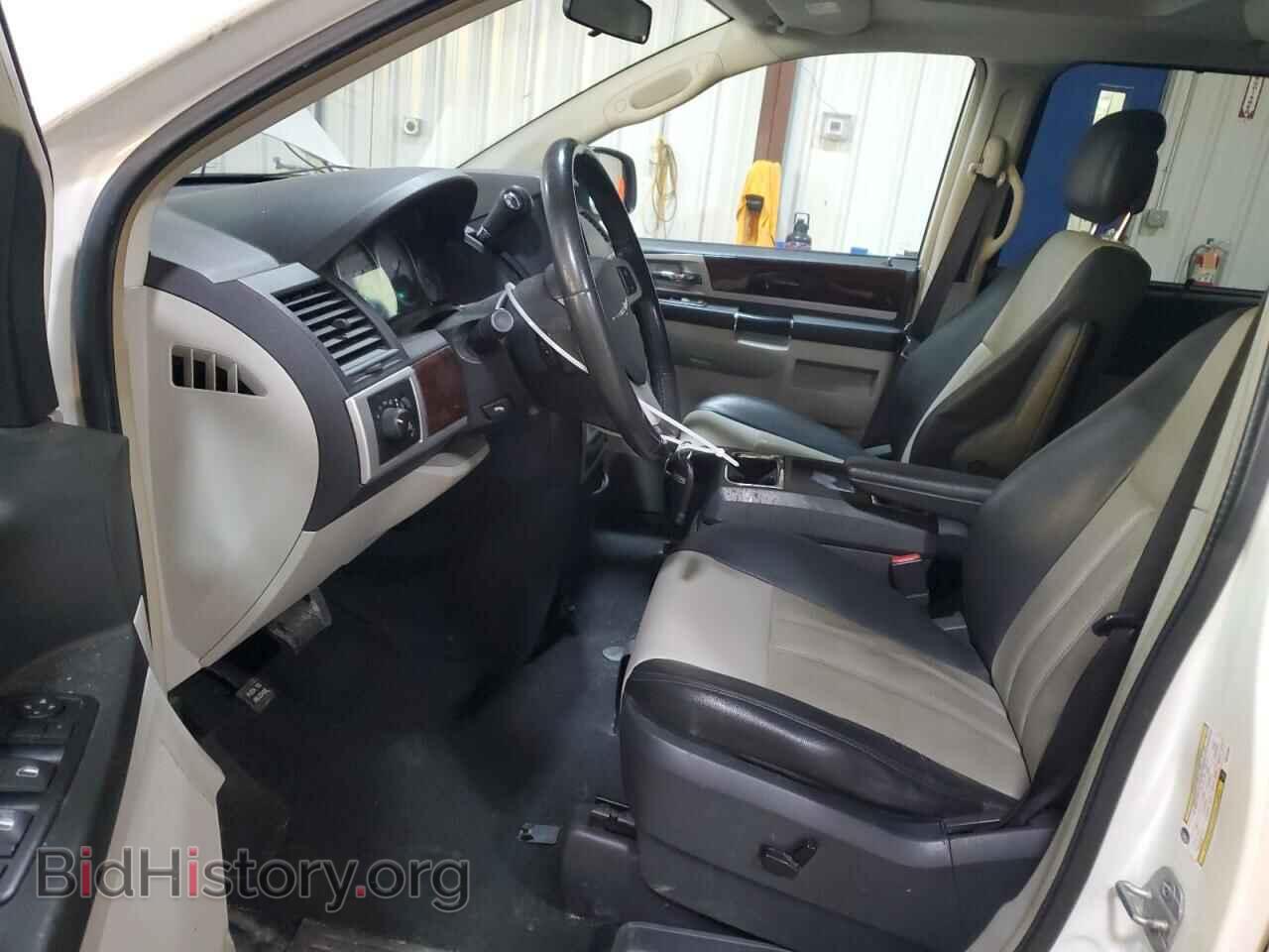 2010 CHRYSLER MINIVAN - VIN: 2A4RR8D15AR415282 - Фото 7