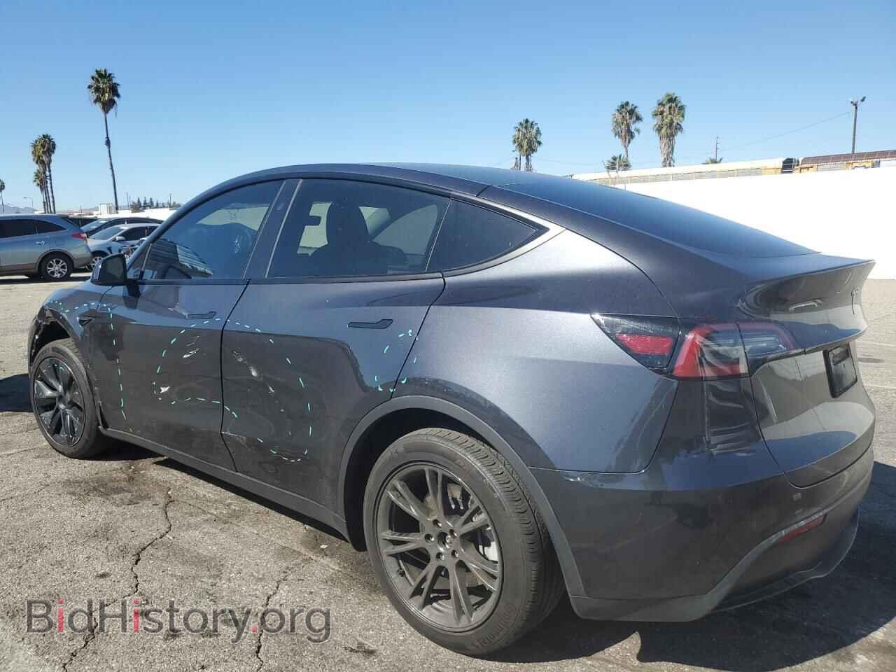 2024 TESLA MODEL Y - VIN: 7SAYGDED7RF098964 - Photo 2