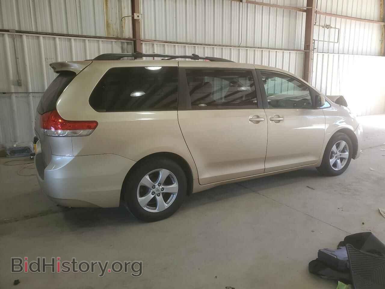 2011 TOYOTA All Models - VIN: 5TDKK3DC2BS011672 - Фото 3