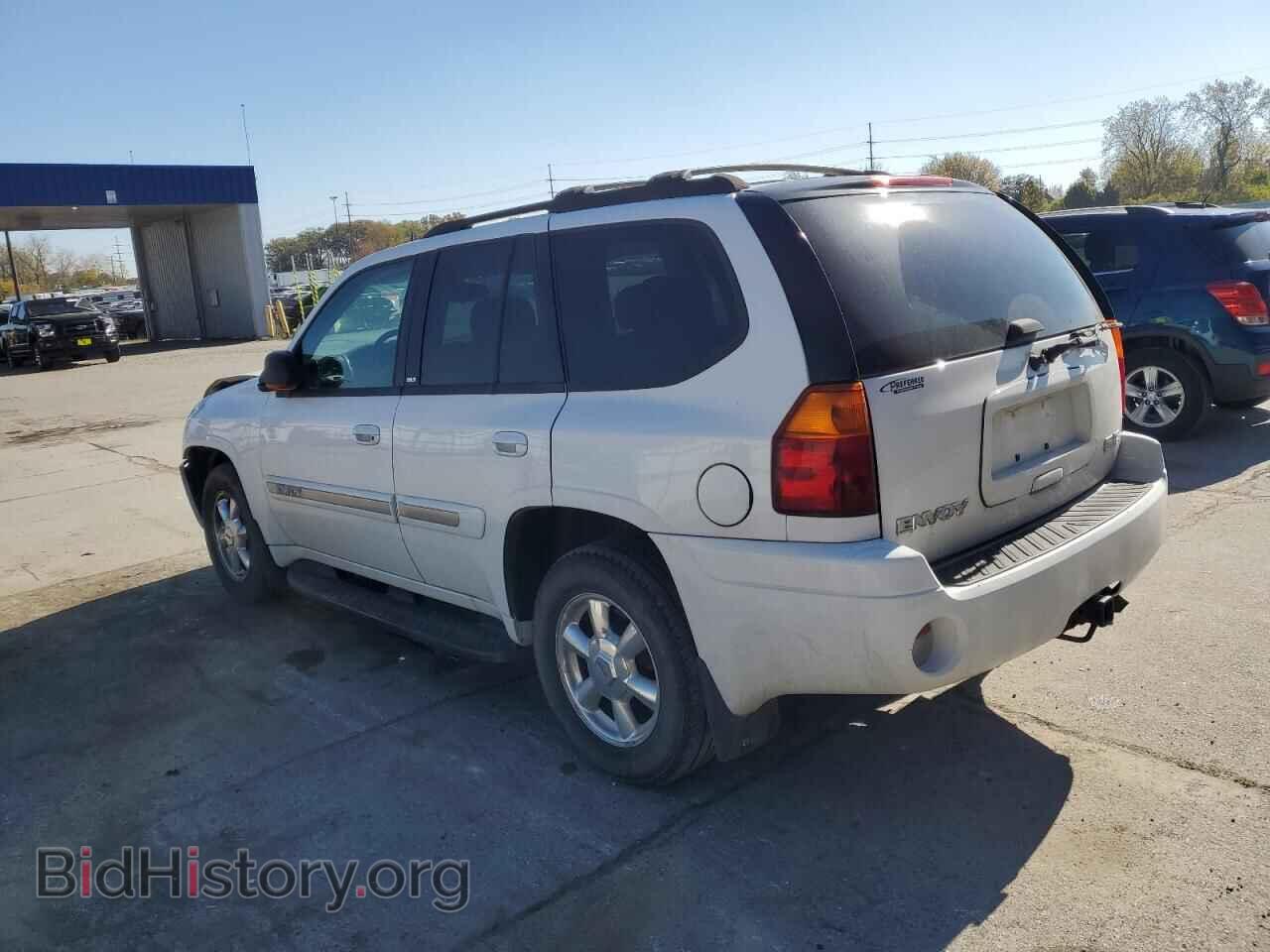 2005 GMC ENVOY - VIN: 1GKDT13S852287258 - Фото 2