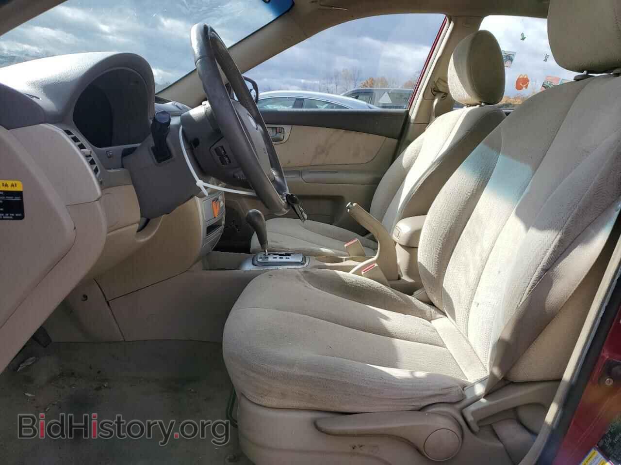 2007 KIA OPTIMA - VIN: KNAGE124X75111106 - Фото 7