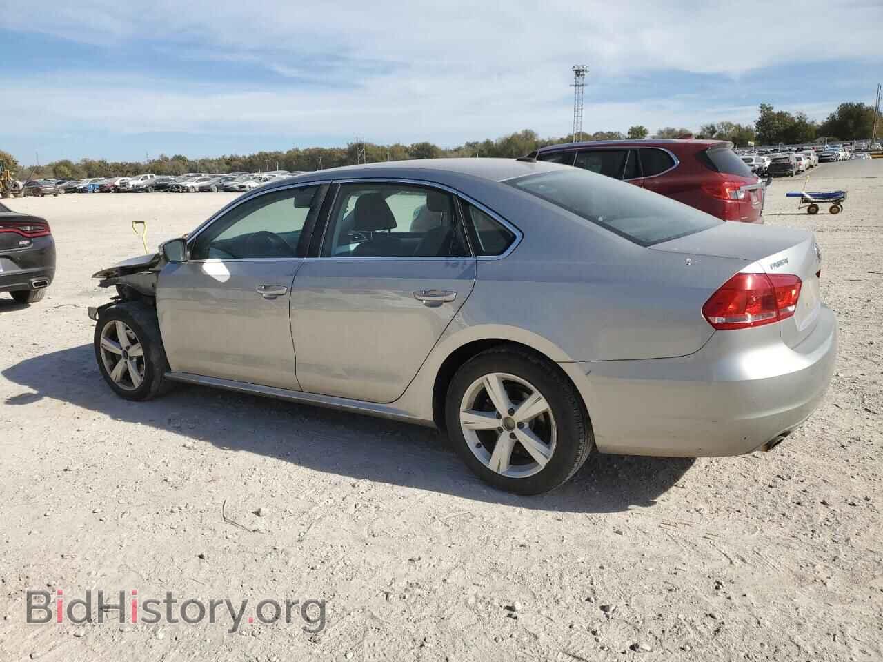 2013 VOLKSWAGEN PASSAT - VIN: 1VWBP7A32DC064600 - Фото 2