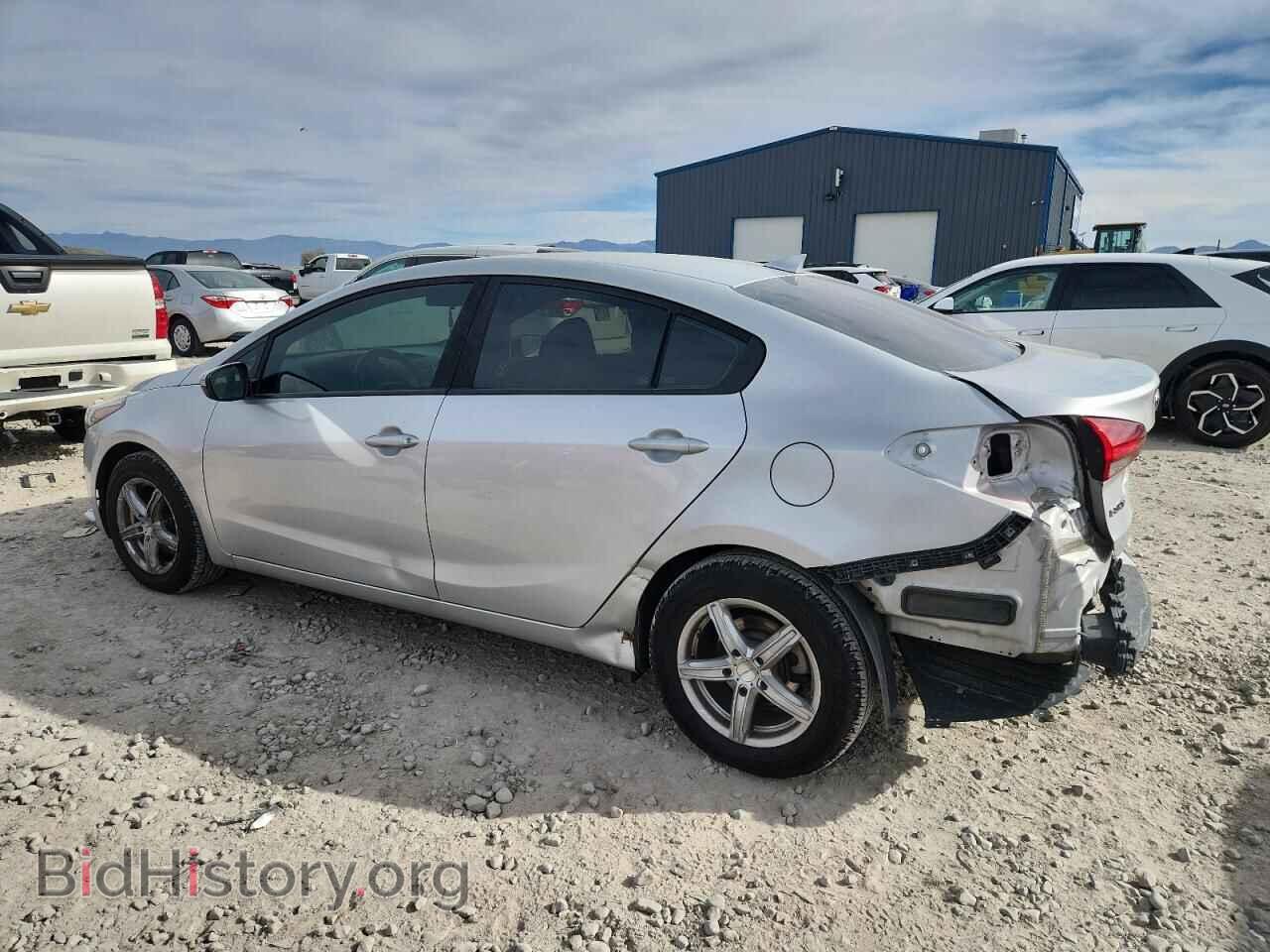 2018 KIA FORTE - VIN: 3KPFK4A71JE243896 - Фото 2