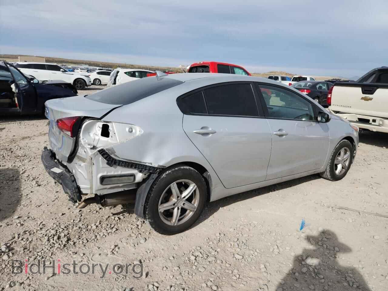 2018 KIA FORTE - VIN: 3KPFK4A71JE243896 - Фото 3