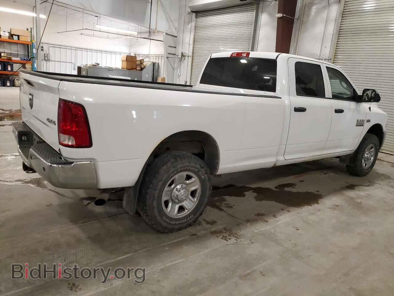 2014 RAM All Models - VIN: 3C6UR5HJ1EG147696 - Photo 3