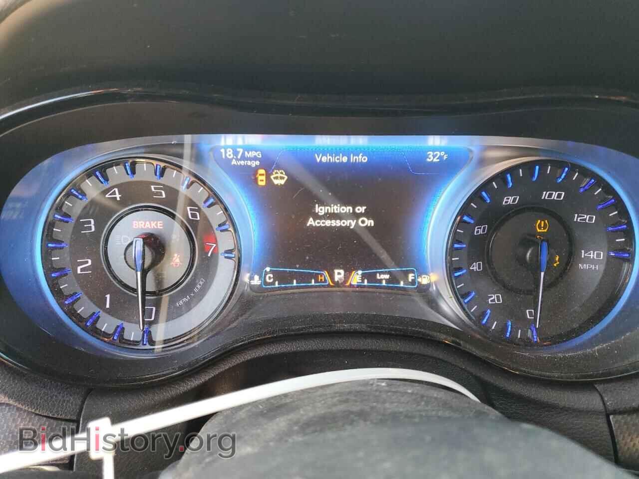 2015 CHRYSLER 300 - VIN: 2C3CCAGG7FH808660 - Photo 9